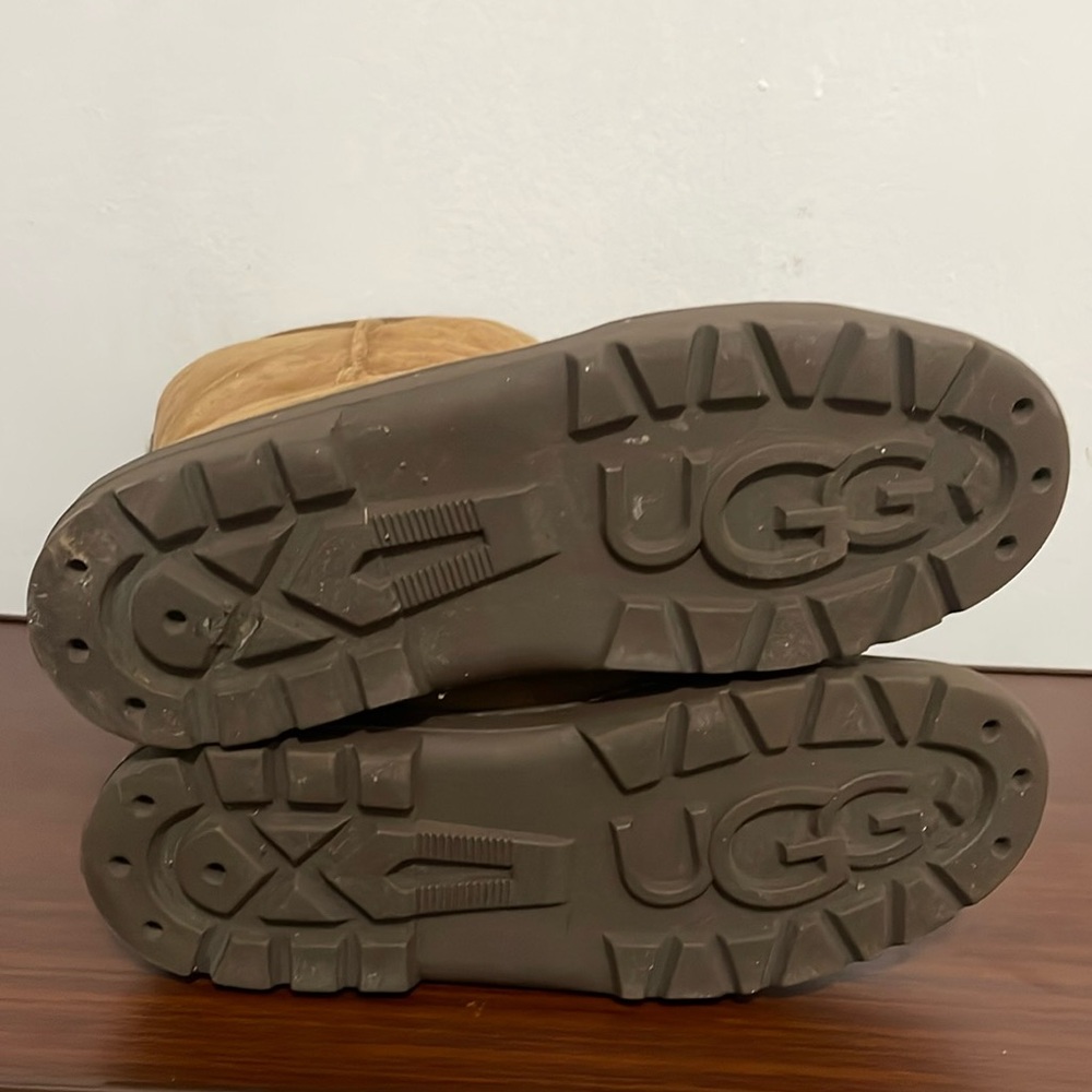 Ugg Sundance Boots - Picture 8 of 8